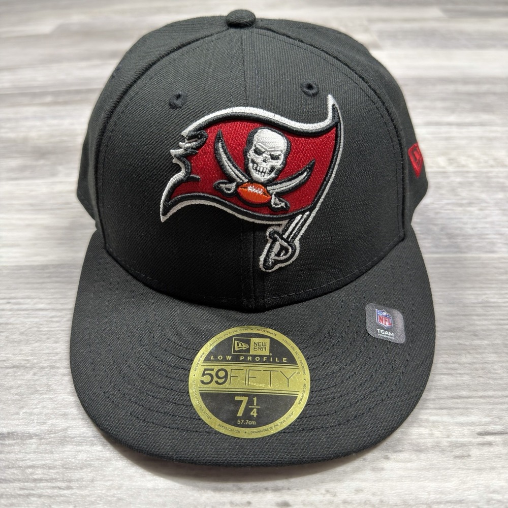 Authentic NFL Tampa Bay Buccaneers Black New Era 59Fifty Fitted Team Hat 7 1/4‎